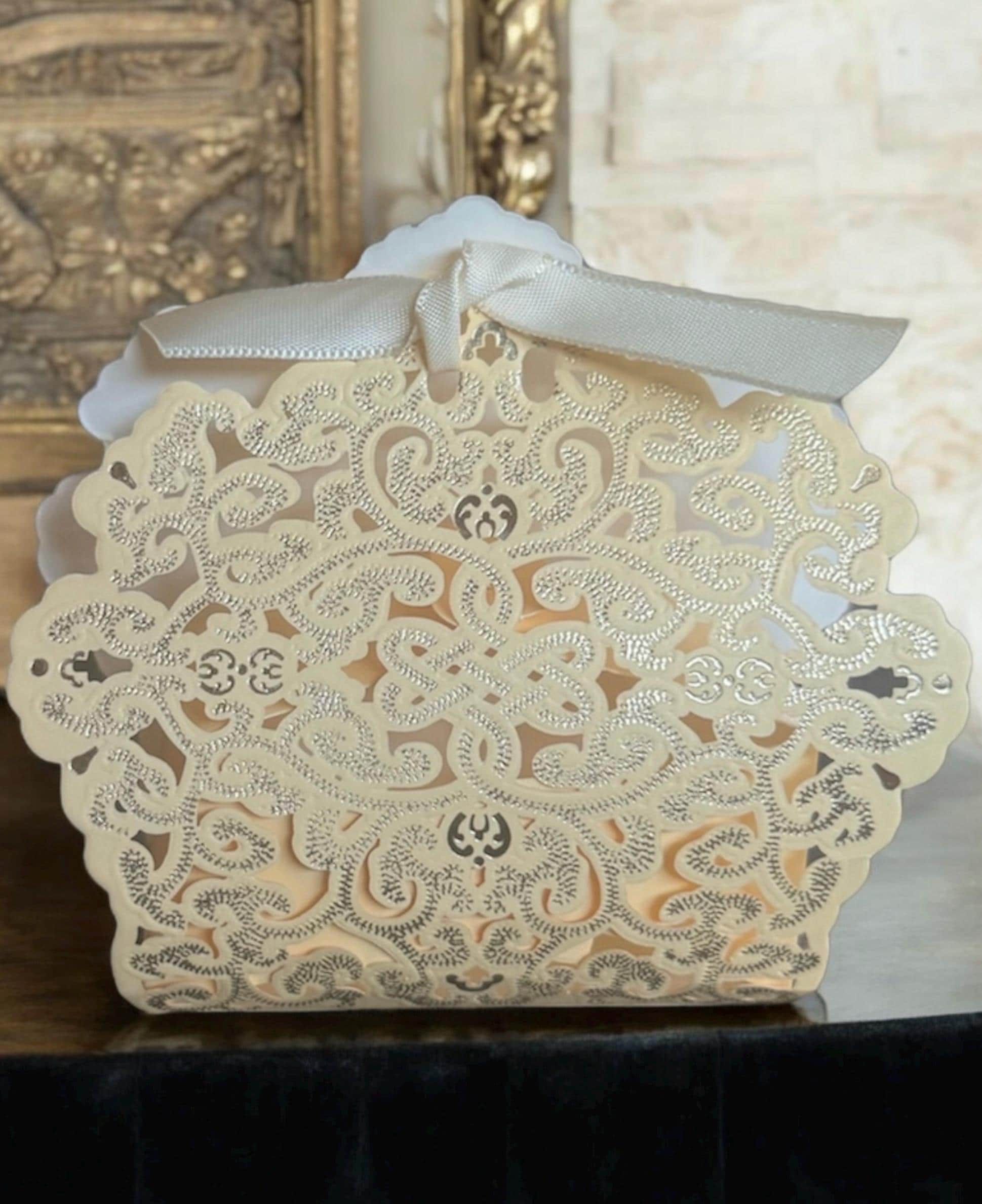 Namaste Home - Wholesale Party Favor Bag/Box - Personalized White & Gold Knotted Wedding Favor Box