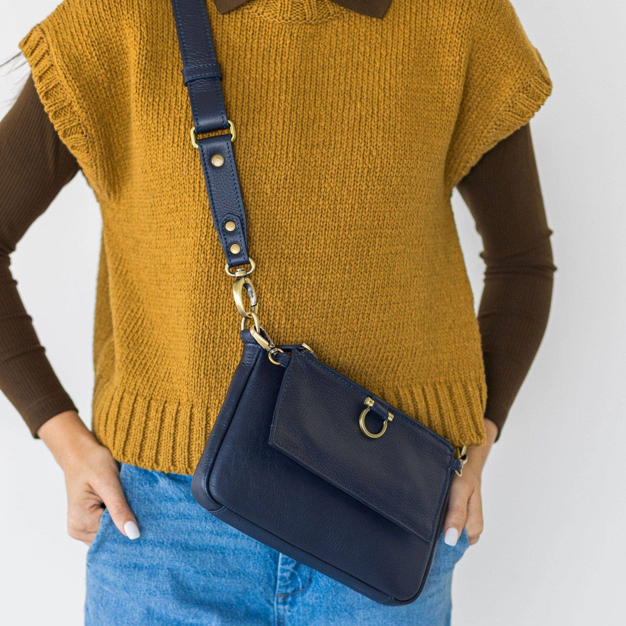 Sapahn - Wholesale Crossbody Bag - Women's - AE Crossbody Wristlet Wallet42