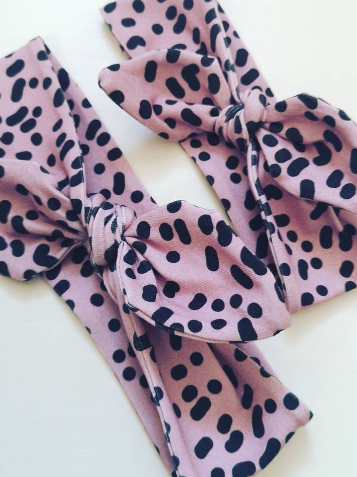 Bandeau Léopard Rose pour la vente par Zac & Bella