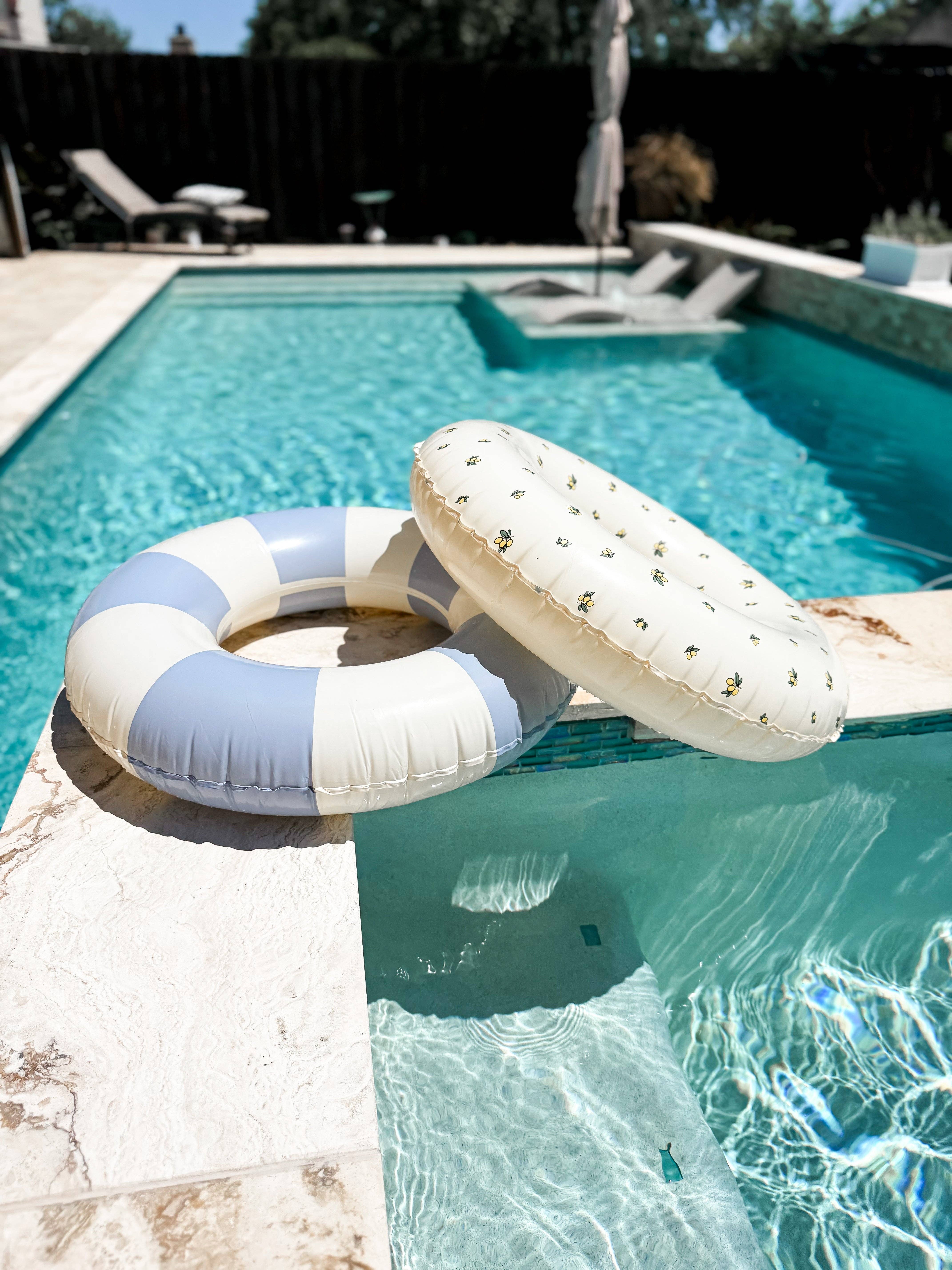 Hart and Hollow - Wholesale Inflatables - Pool Floats0