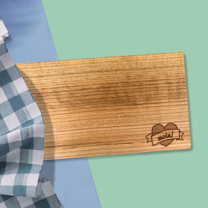 Stadtliebe® | Hamburg breakfast tray laser engraving “MOIN” for wholesale by Stadtliebe®