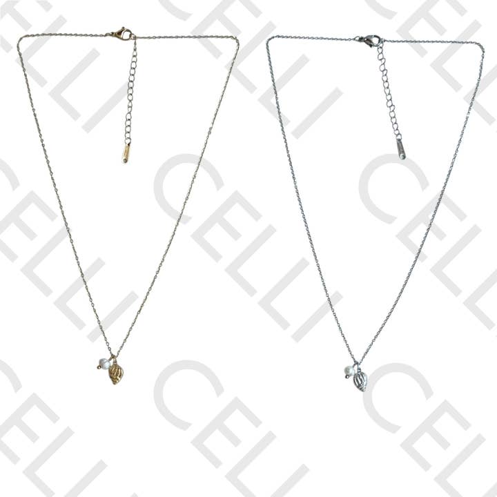 Collier en acier - coquillage avec perle pour la vente par Celli Biju