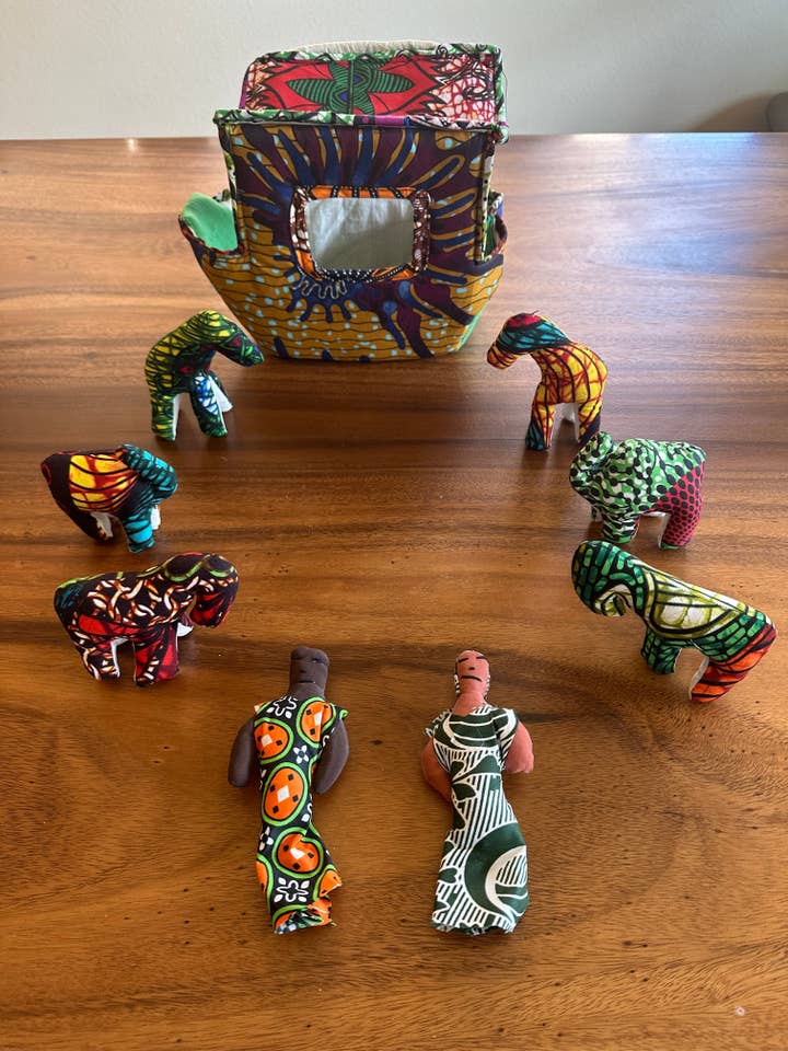 Animaux en peluche Kitenge - Arche de Noé multicolore pour la vente par The African Home Goods