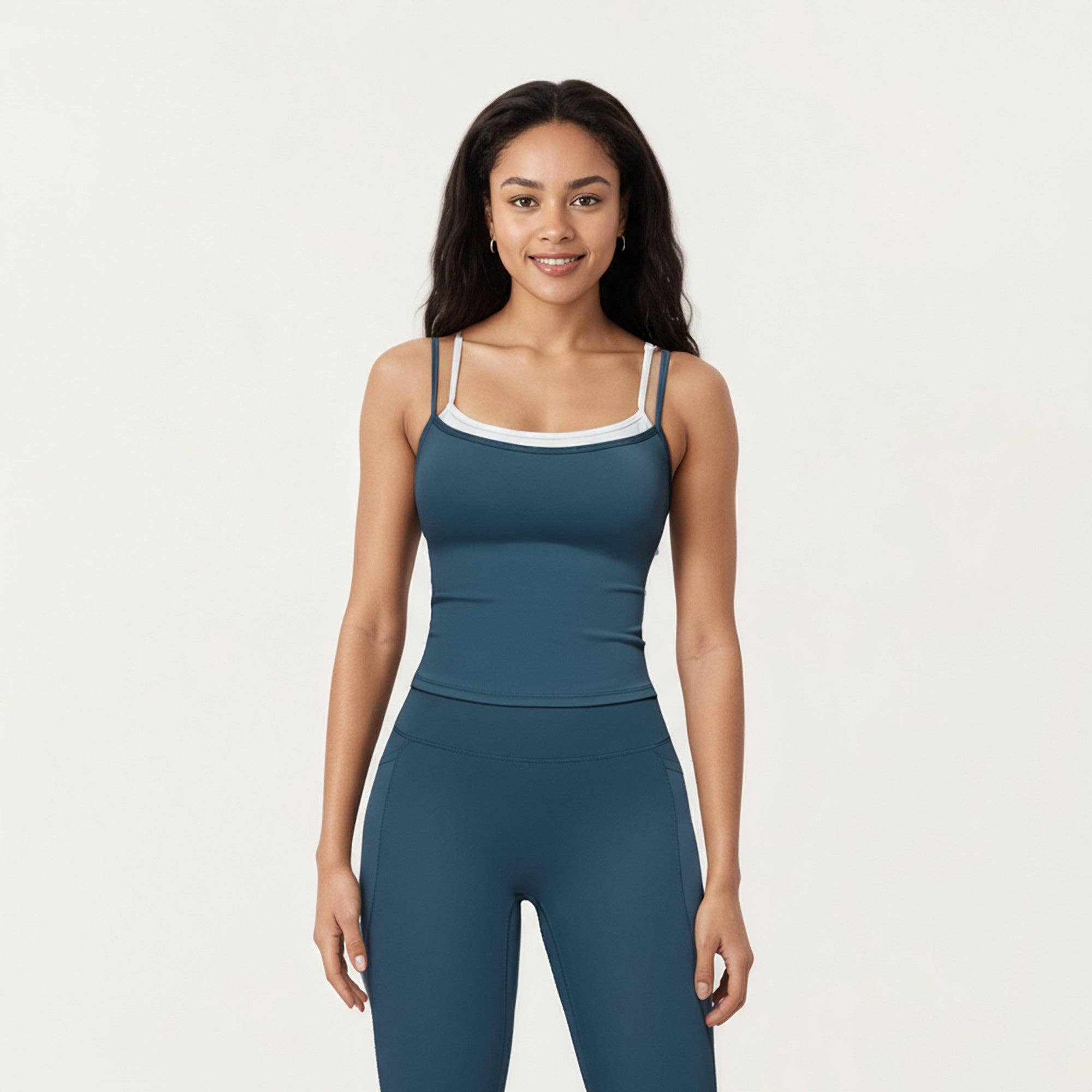 Active by Anna-Kaci – wholesale Sportöverdel – Dam – Dubbelremmad åtsittande aktivt linne med inbyggd hylla-bh9