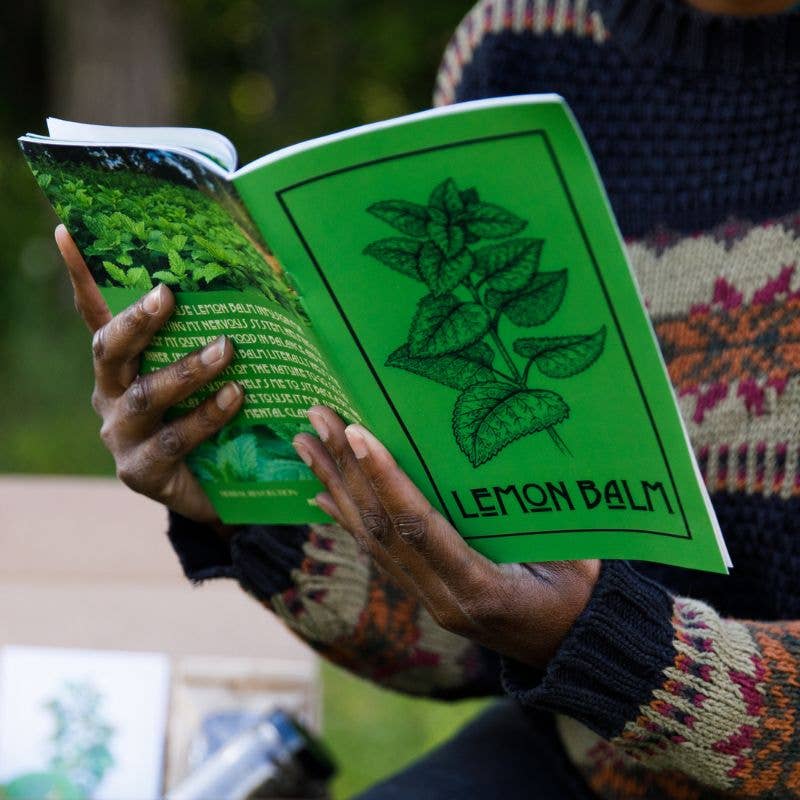 Herbal Revolution Farm + Apothecary - Vendita all'ingrosso Libro su natura e attività all'aria aperta - Zine di erboristeria di Kathi Langelier5