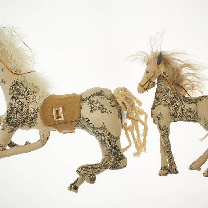 Brownstone Playhouse - Wholesale Stuffed/Plush Toy - Kids & Baby - Classic Beige Toile Mustang1