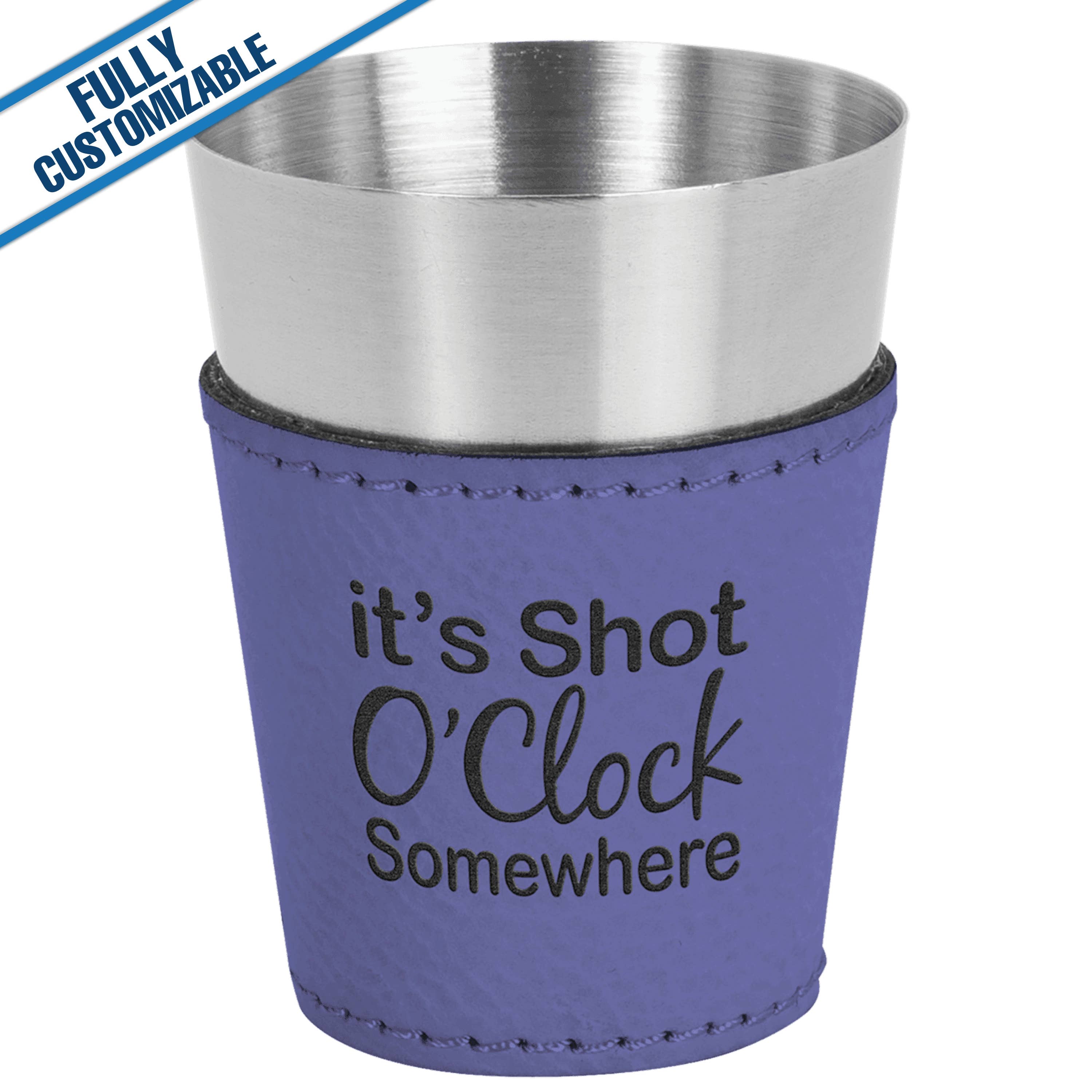 GiftWorksPlus - Vente Verre à shooter - 2 oz. Verre à liqueur en similicuir gravé - Entièrement personnalisable12