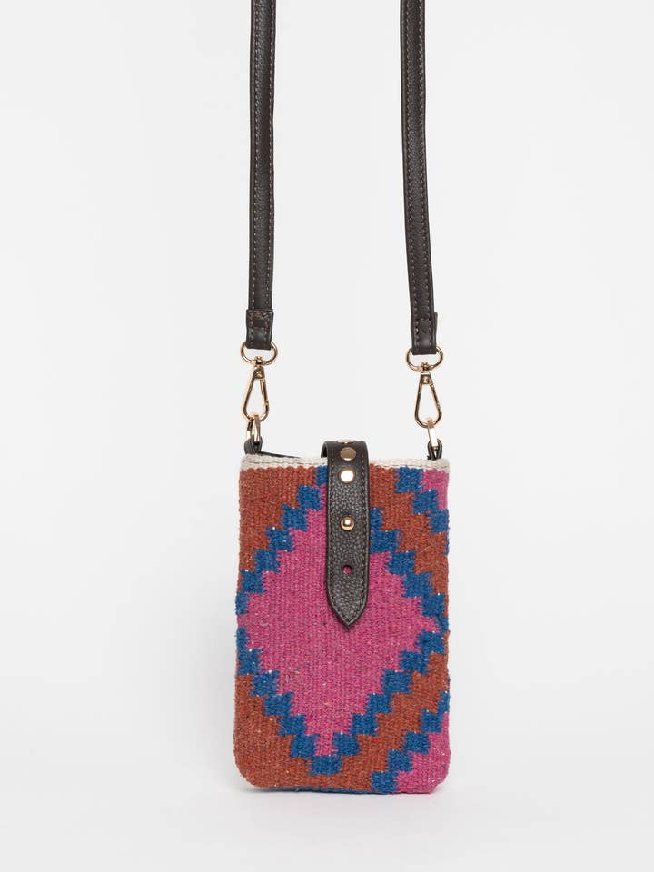 SELAIA CROSSBODY FUCXIA para venta al por mayor de Piti Cuiti