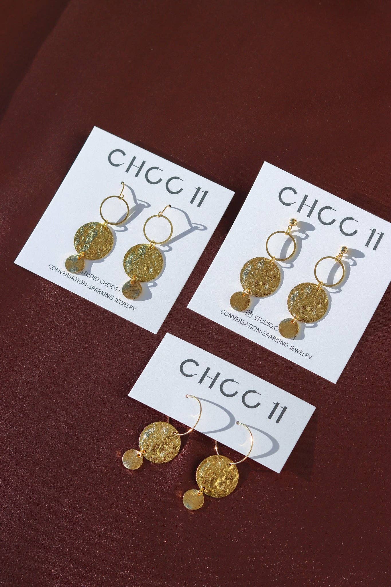 Studio Choo11 – Brincos de argola por atacado – BRINCO Z-LATÃO 073