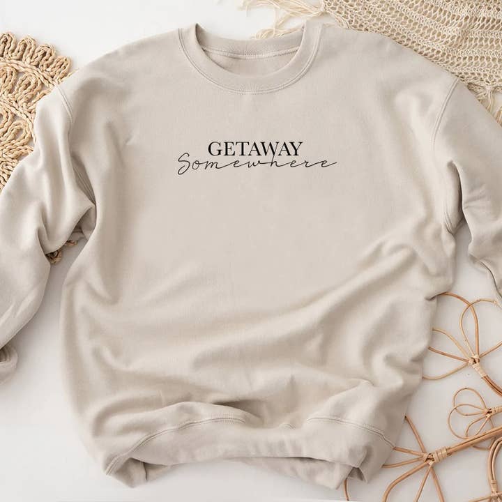 STARCHIS - Wholesale Graphic Sweatshirt - Women's - Graphic sweatshirt - Getaway somewhere lettering4