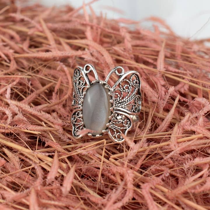 Filigranist Jewelry - Vendita all'ingrosso Anelli cocktail/statement - Anello da donna in argento Sterling con design a farfalla con pietra di luna grigia in filigrana10