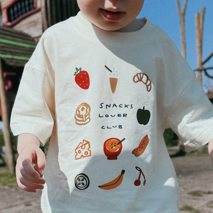 Oversized Children's Graphic T-shirt | Snacks Lover Club for wholesale by SimplyExtraJordanary