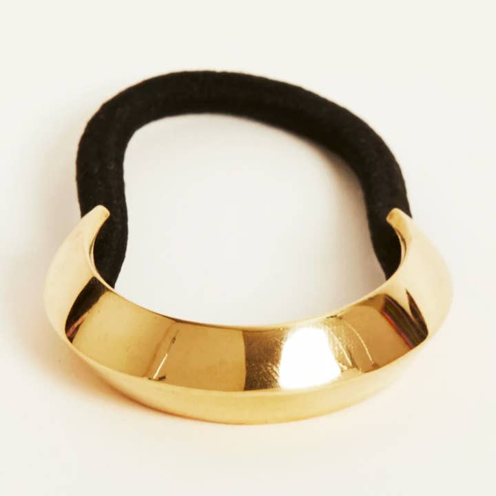 Polsino Victoria Pony per la vendita all'ingrosso da parte di EACH Jewels