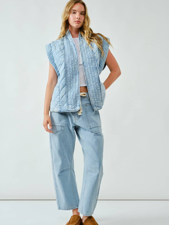 MAJ2816 MARIANA OVERSIZED GEWATTEERD SPIJKERVEST voor wholesale door Aaron & Amber