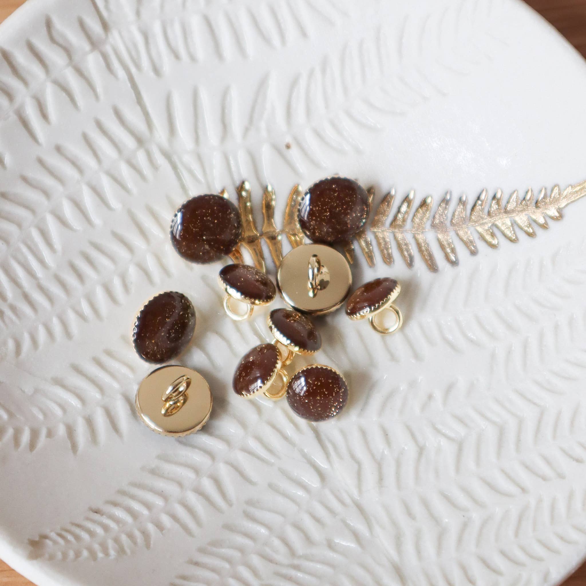 Lise Tailor - Vendita all'ingrosso Bottone a pressione/da cucire - Bottoni a forma di stivaletto con paillettes dorate20