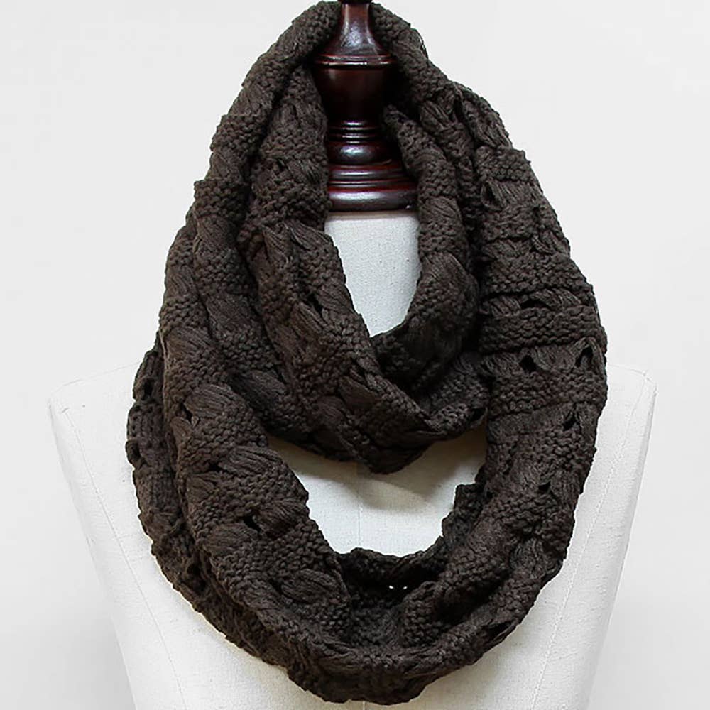 Sensibling Corp. - Wholesale Scarf - Women's - Chunky Textured Cable Knit Infinity Scarf1