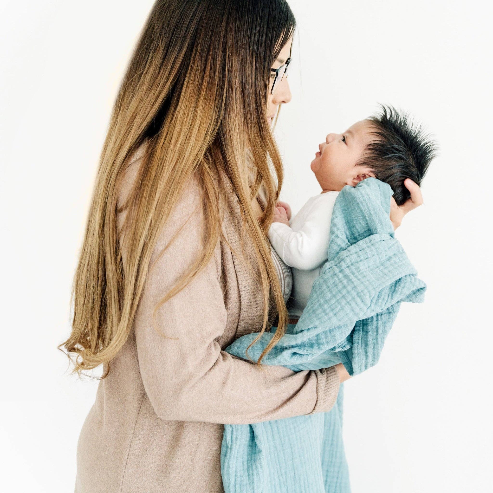 Goobie Baby – Engroshandel Svøb - Baby – Økologisk bomuld Muslin Swaddle Tæppe - Blå Gran2