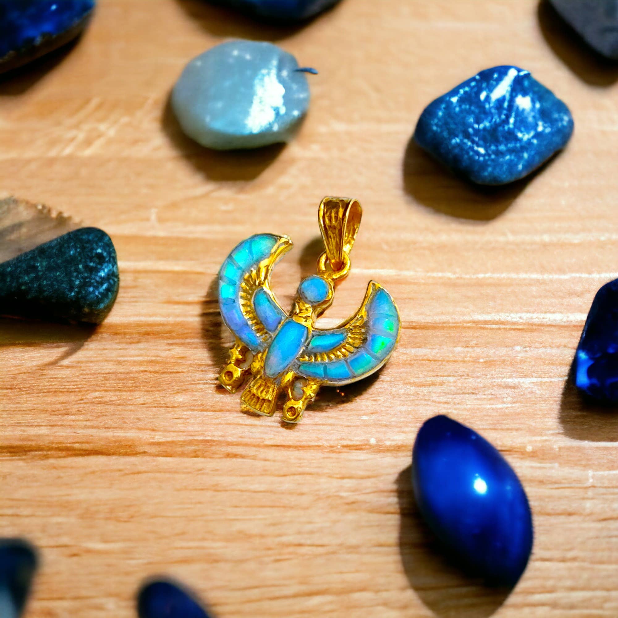 ALADDIN'S LAMP JEWELRY - Venta al por mayor Abalorios/colgantes individuales - Colgante dorado con ópalo del dios Horus of Protection2