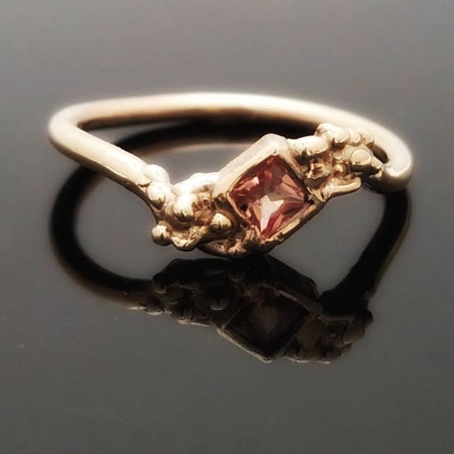 9kt guld boble Ring med fersken safir for engroshandel hos RED HILL