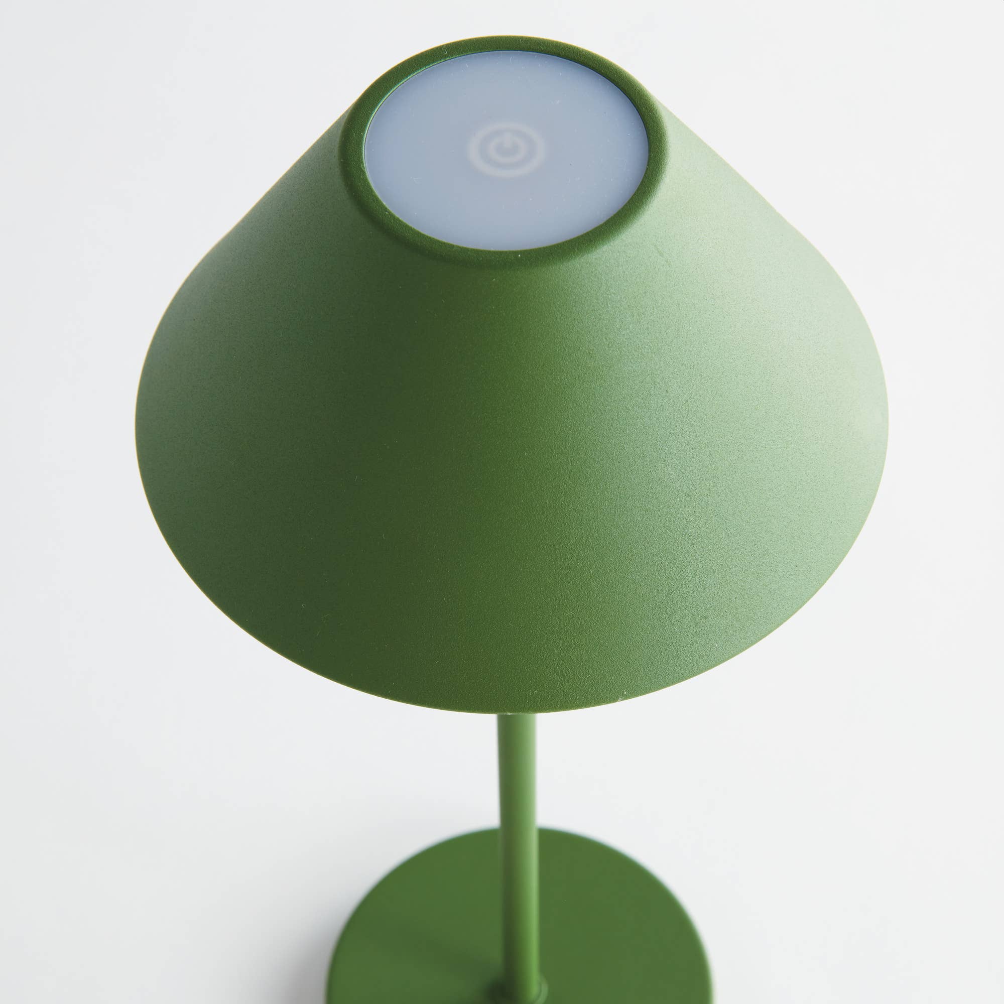 Napa Home & Garden – Candeeiro de secretária/decorativo por atacado – Abajur portátil sem fio LED com cúpula de metal, 35,6 cm, verde4