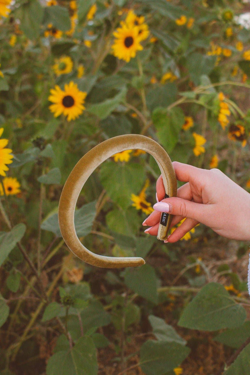 Shop Andi - Wholesale Fashion Headband - Women's - Slim Velvet Hard Headband5