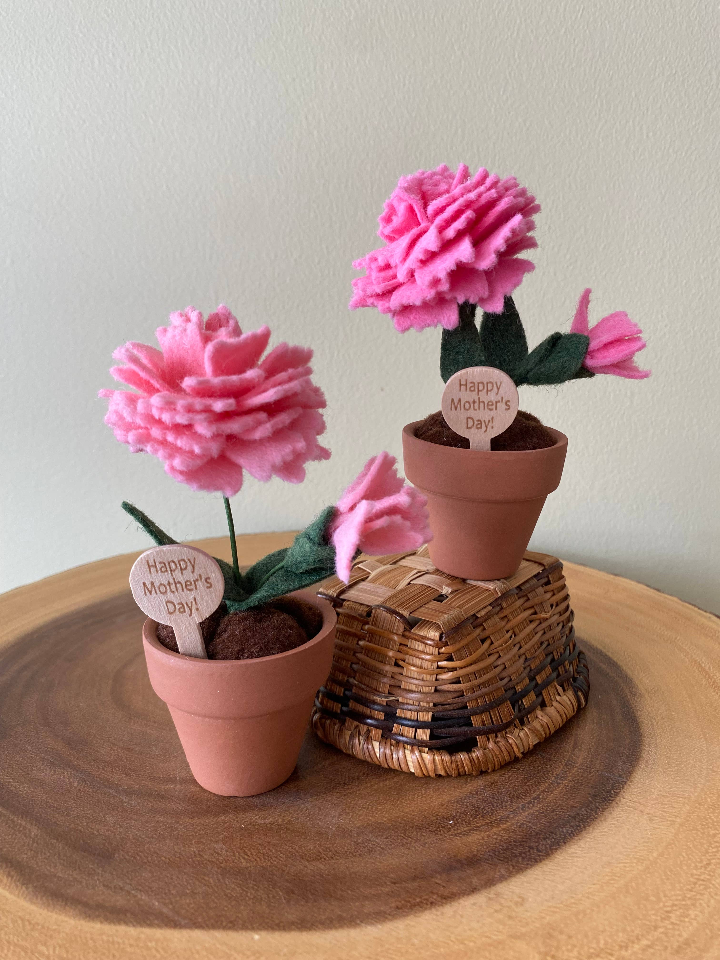 ForgetBKnot - Wholesale Artificial Flowers - Happy Mother’s Day Handmade Felt Flowers w/ Wooden Sign2