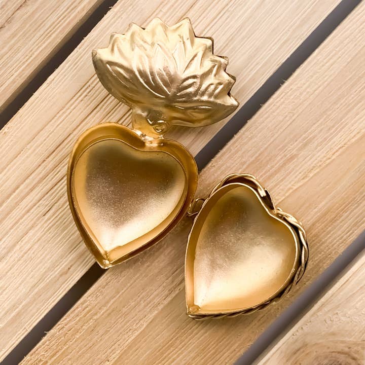 Guadalupe Gifts - Wholesale Wall Accent - Immaculate Heart Small Milagro 3.5" x 2"2