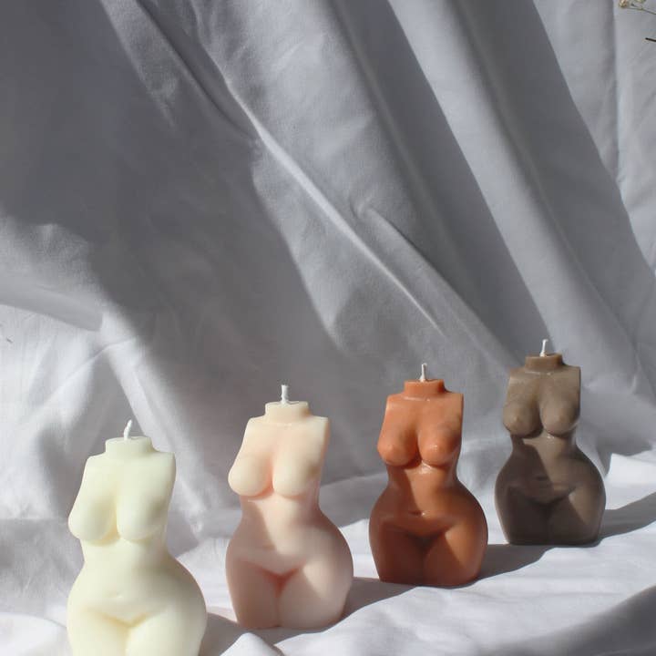 Feminin figur: Ett handgjort sojavax kvinnans kroppsljus för wholesale av Sapphic Flames