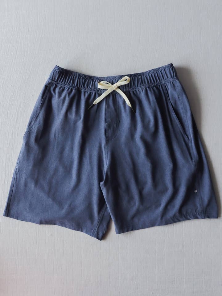 Calções masculinas forradas para o dia a dia - Denim Sólido Desbotado por atacado de Sweethoney Clothing