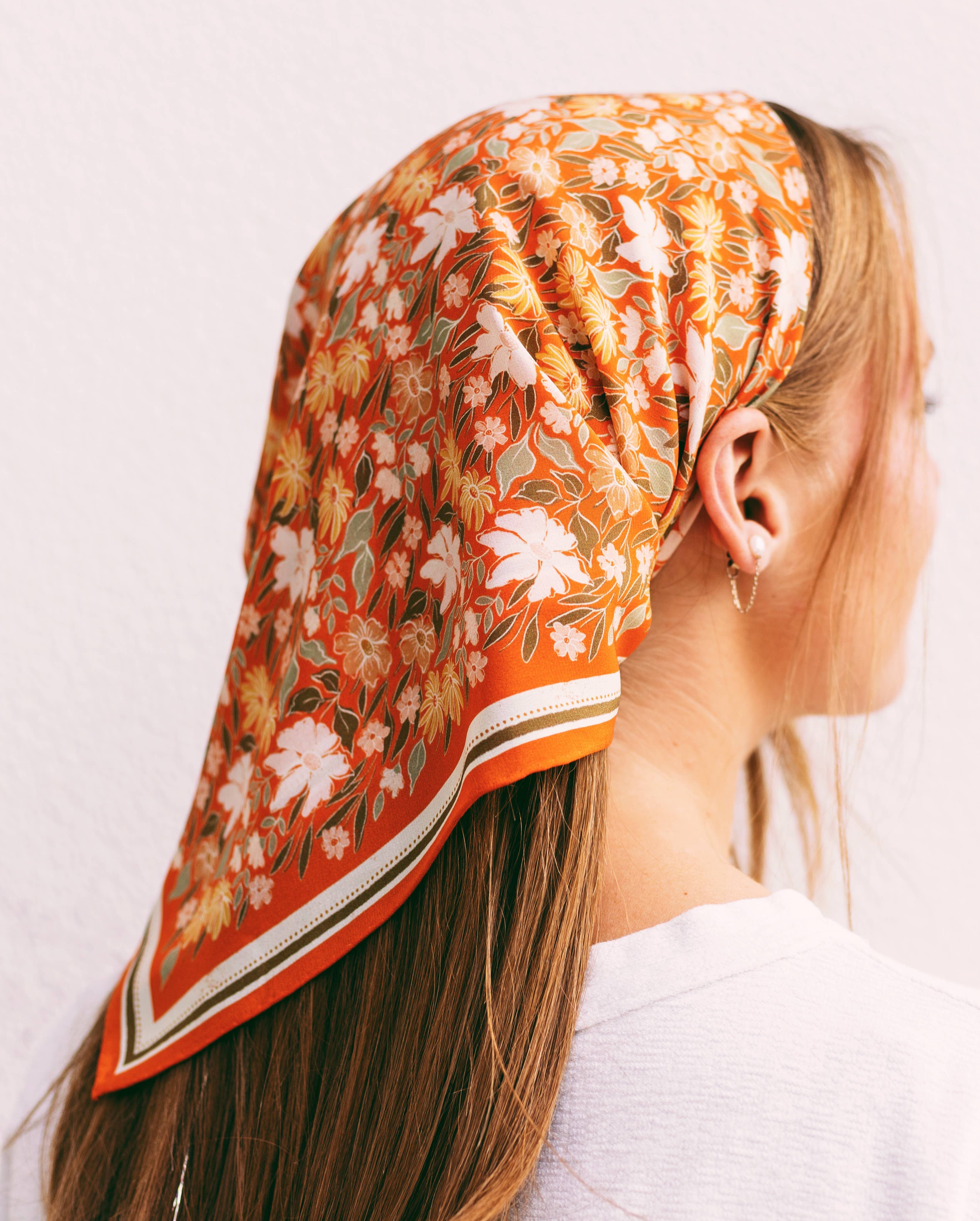 Flora West Design - Wholesale Bandana - Dames - 100% zijden bandana sjaal - Botanische tuin bloemenprint met westernstijl2