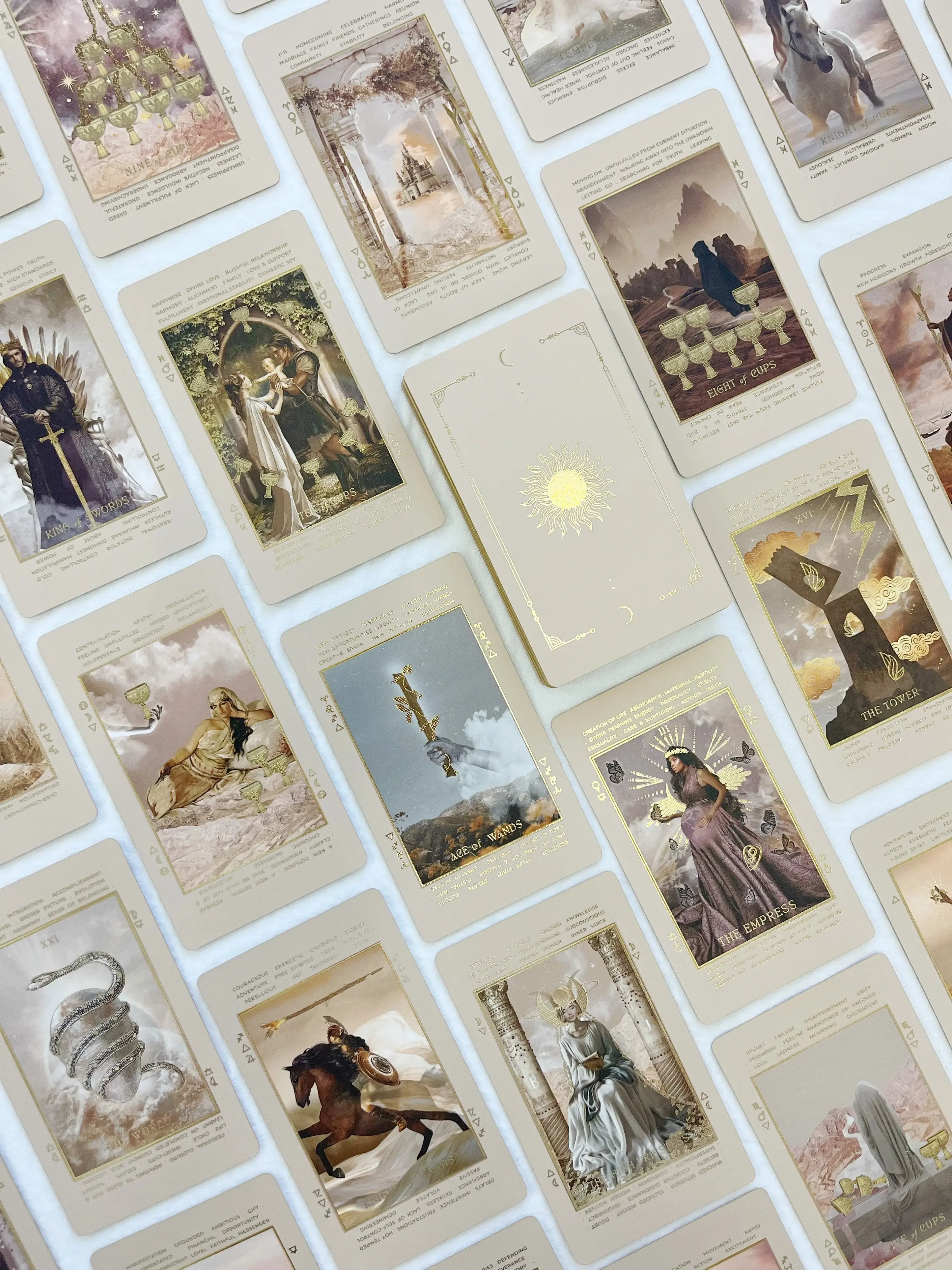 ST SOLEIL - Wholesale Tarot Cards - Lucid Dreams Beginners Tarot Deck ED IV, Beige15