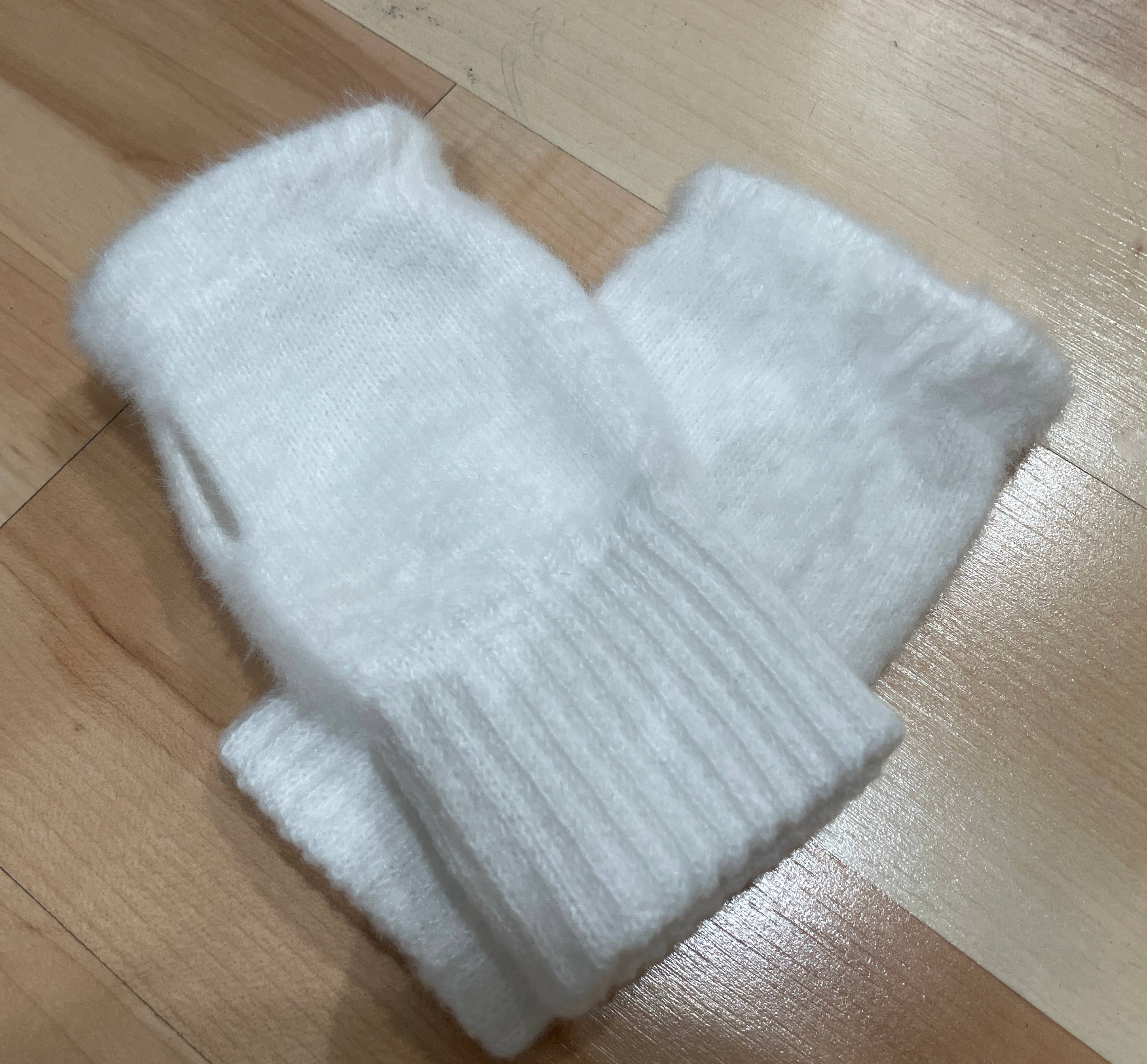 AMMA JO - Wholesale Gloves - Women's - Handwarmers - Fingerless Cocktail Gloves5