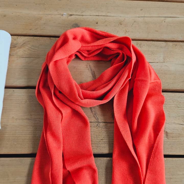 NorraVilla - Wholesale Scarf - Unisex - 100% Merino wool scarf for men or women - Unisex Dark Purple