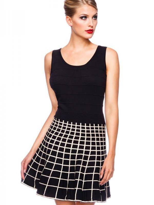 Atixo kjole i retrostil med smal, tætsiddende pasform for engroshandel hos Atixo