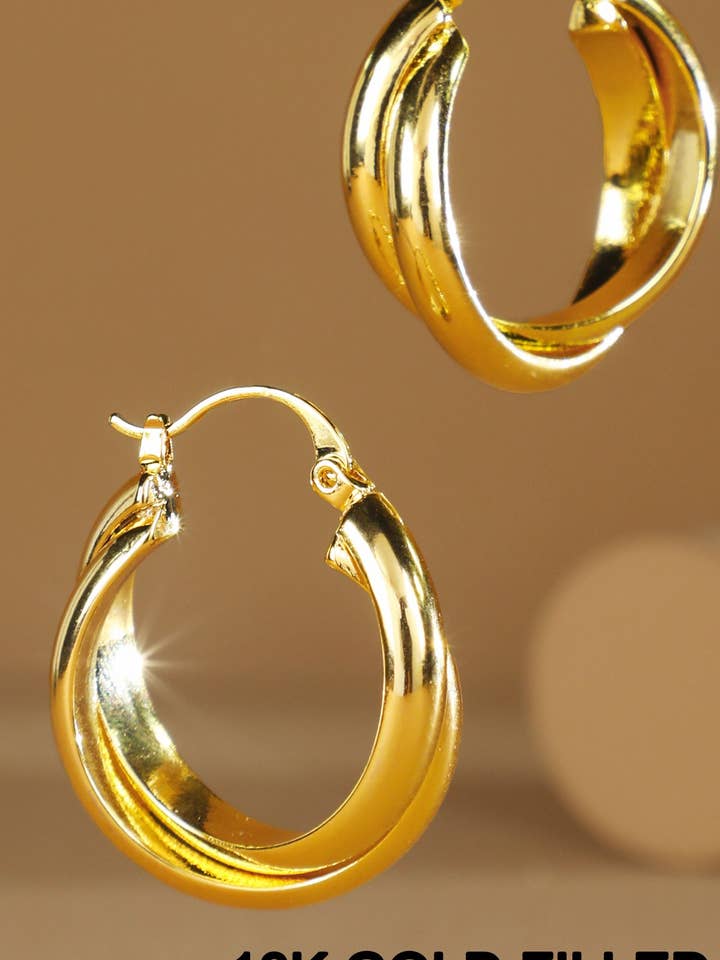 Chunky øreringe i 18K guldfyldning for engroshandel hos Urbanista