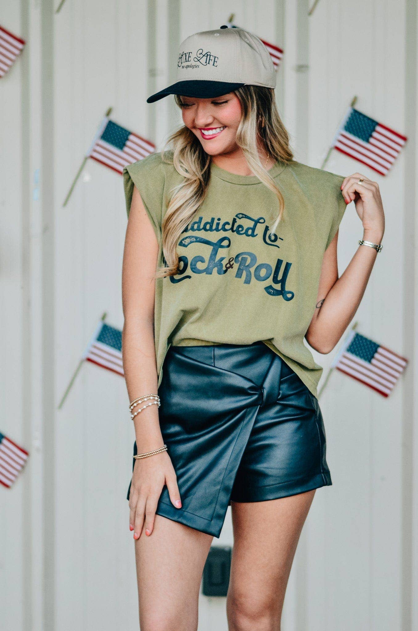 Southern Bliss Co. - Vente T-shirt sérigraphié – femme - Débardeur Muscle Addicted to Rock and Roll2