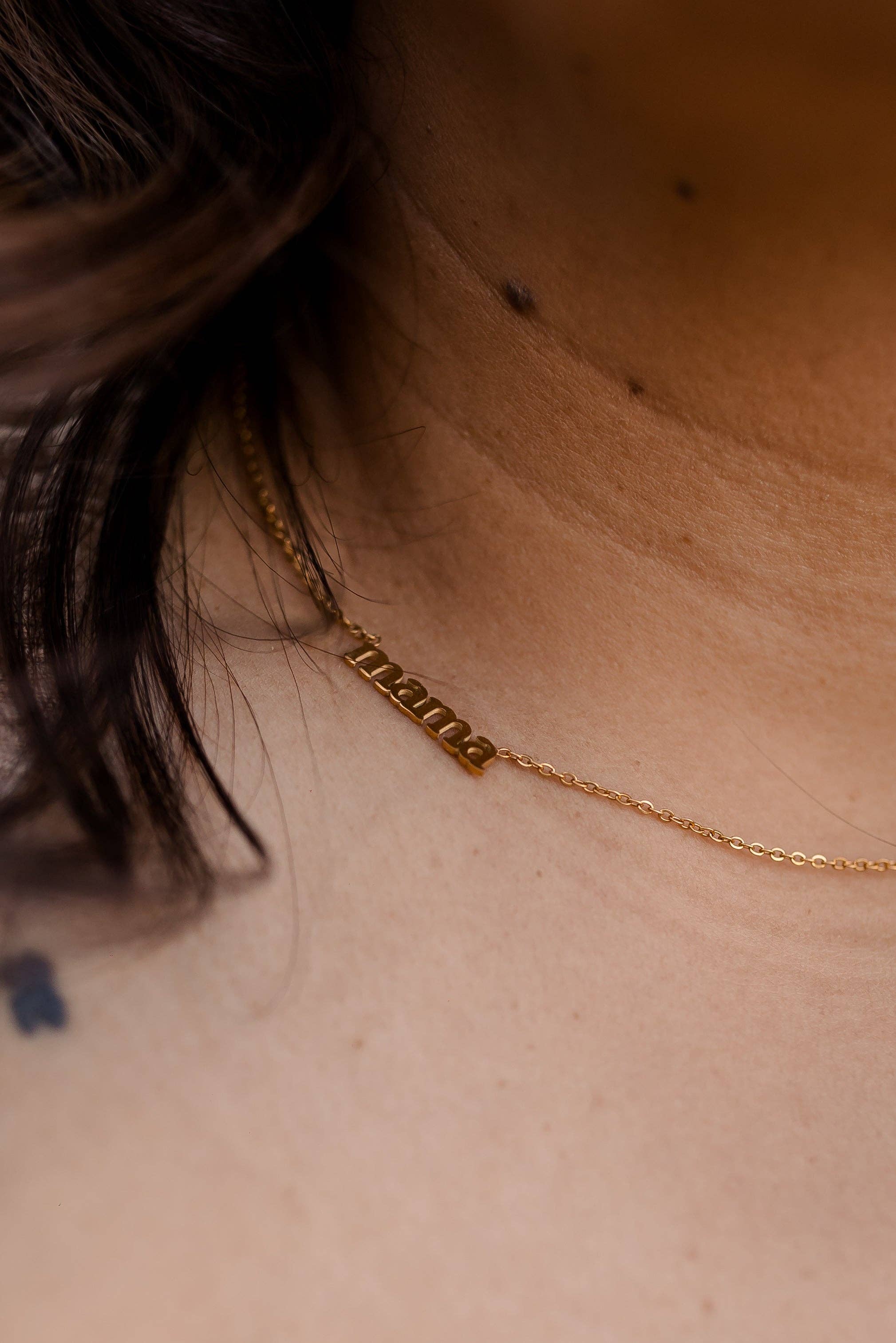 Kismet Showroom – Engroshandel Halskæde med vedhæng – Small Case Mama halskæde4