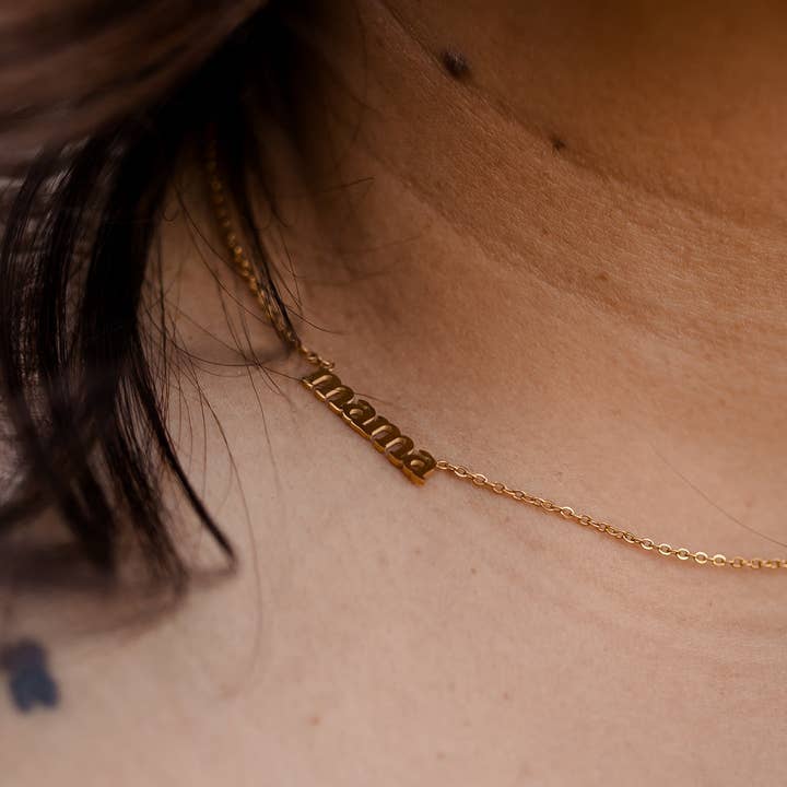 Kismet Showroom – Engroshandel Halskæde med vedhæng – Small Case Mama halskæde4