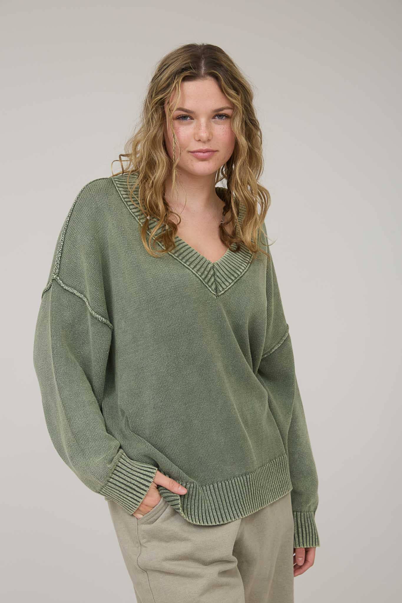 Blu Pepper - Vente Pull en maille – femme - PULL EN TRICOT SURDIMENSIONNÉ À MANCHES LONGUES ET COL EN V DÉLAVÉ18