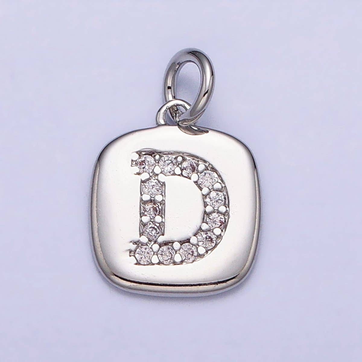 Aim Eternal - Vente Breloques/médailles personnalisées - Pendentif personnalisé avec initiale en pavé micro CZ carré argenté clair | A-266-A-2783