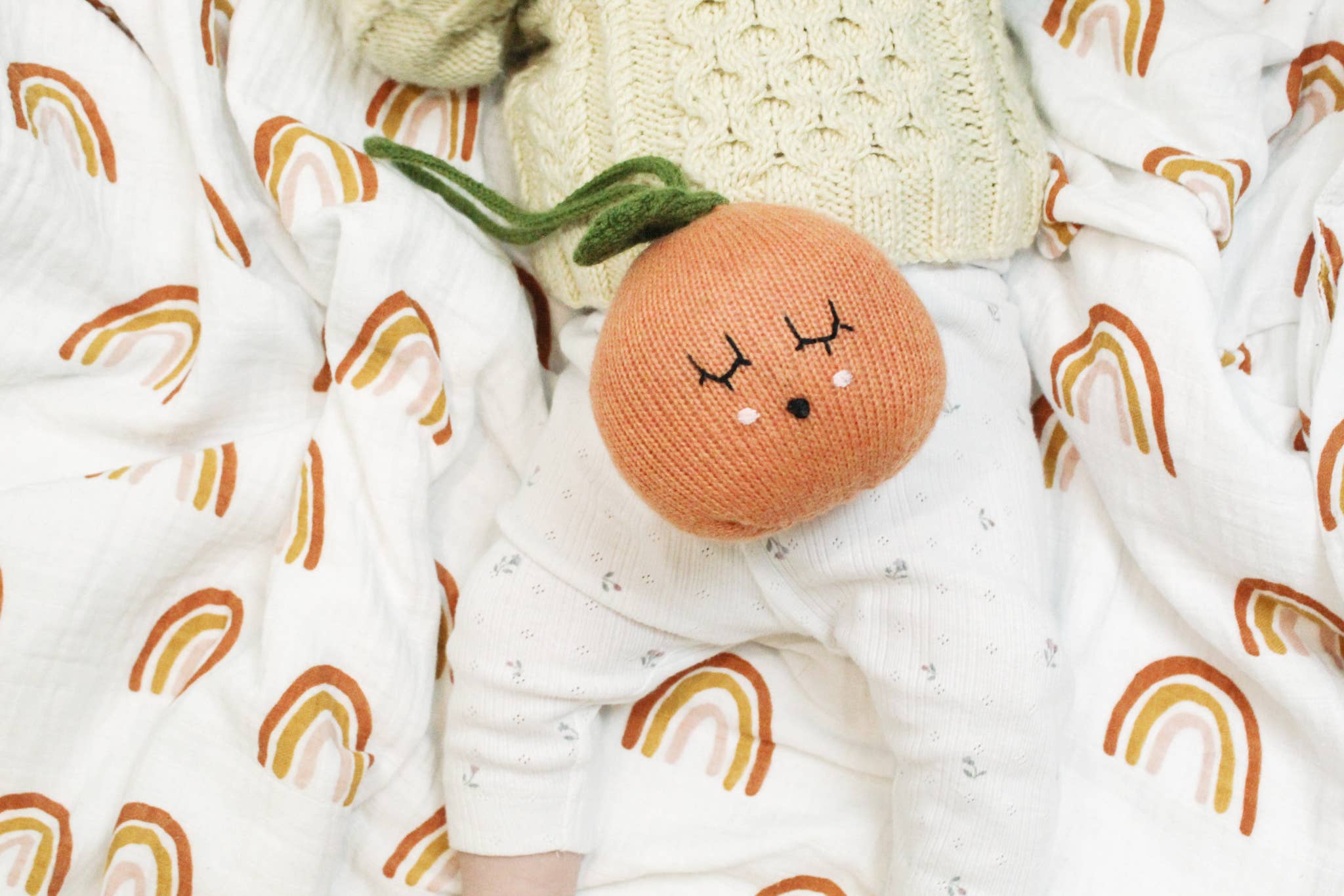 Sootie Limetree - Wholesale Handheld Rattle - Baby - Hanging clementine rattle toy1