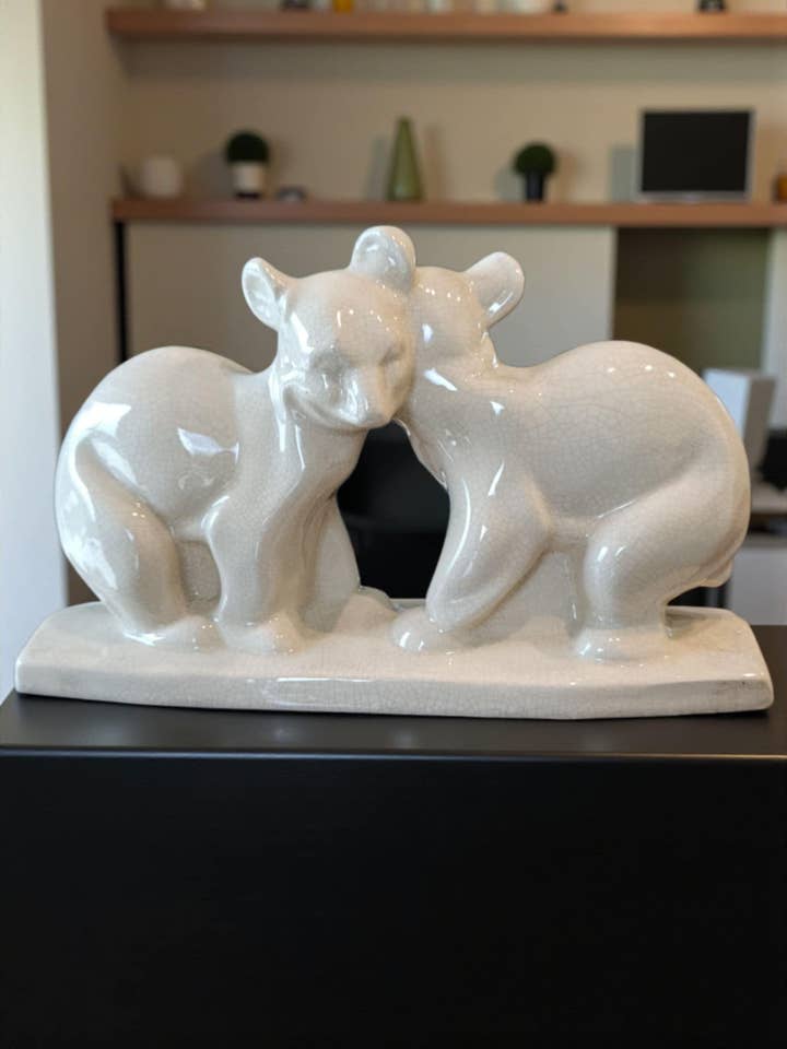 Statuett med 2 björnungar i krackelerad keramik, Art déco-stil för wholesale av Art Déco Style
