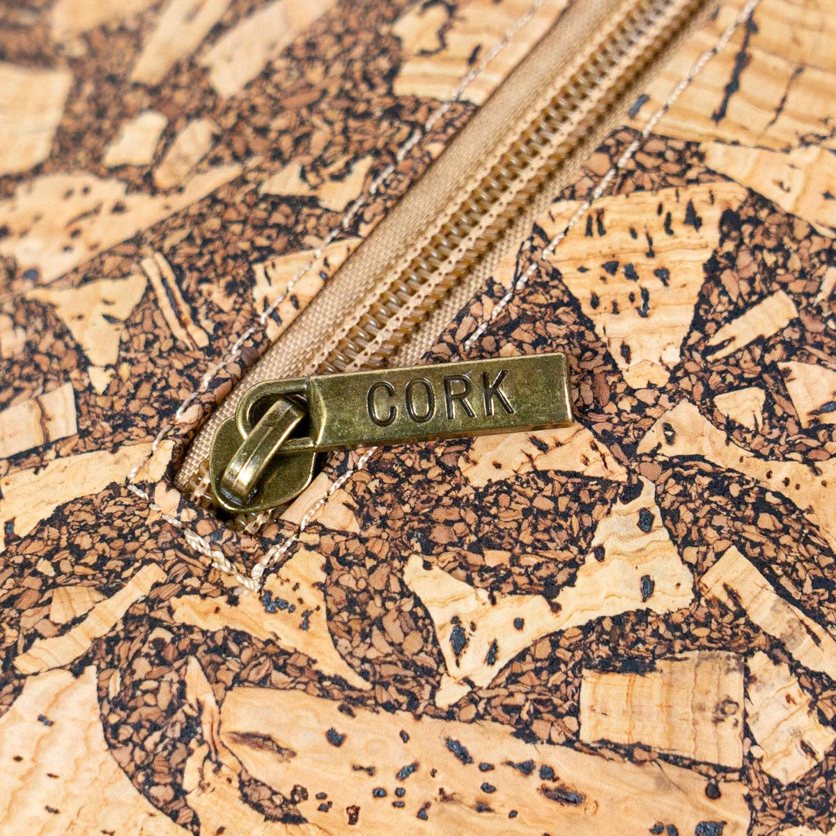 Meninas Bonitas Cork - Wholesale Crossbody Bag - Women's - Natural Cork Women’s Crossbody Bag BAG-233915