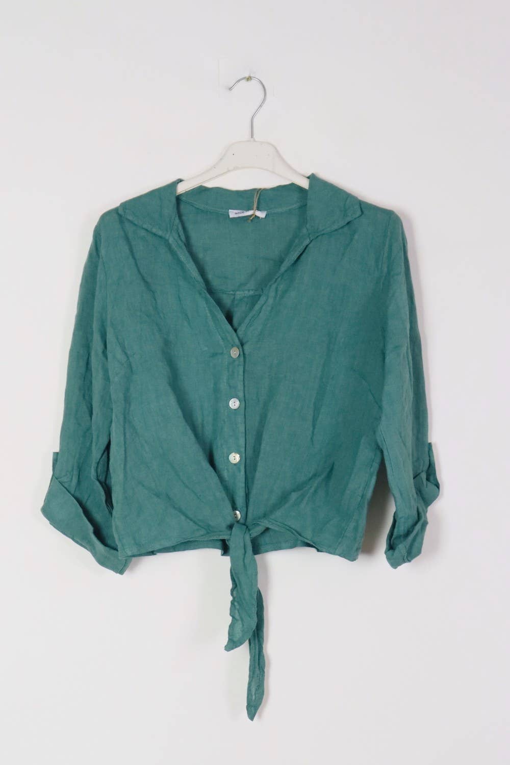 LÉA & LUC - Venta al por mayor Camisa con botones - Mujer - Camisas anudadas a la cintura en 100% lino REF. 220259