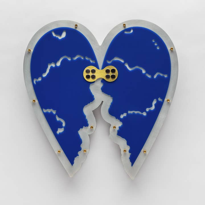 Angela Ridgway - Wholesale Wall Accent - broeken heart wings blue3