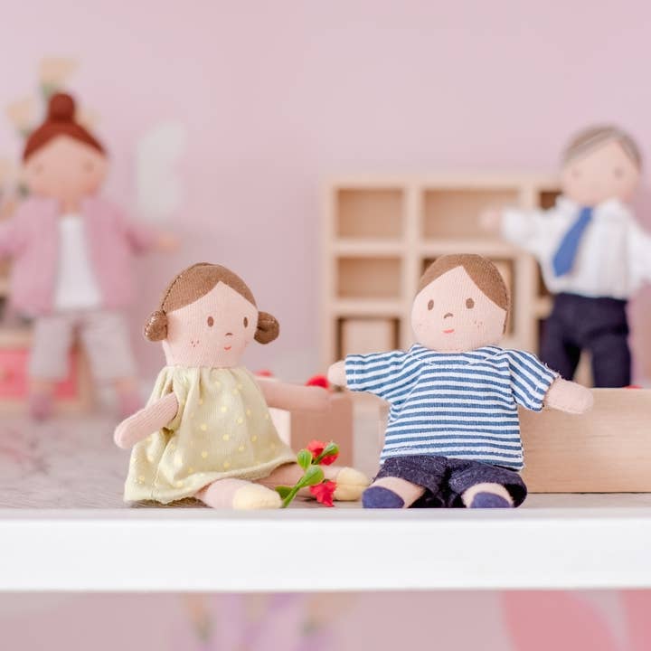 Tikiri Toys LLC - Wholesale Doll - Kids - Tiny Doll Family2