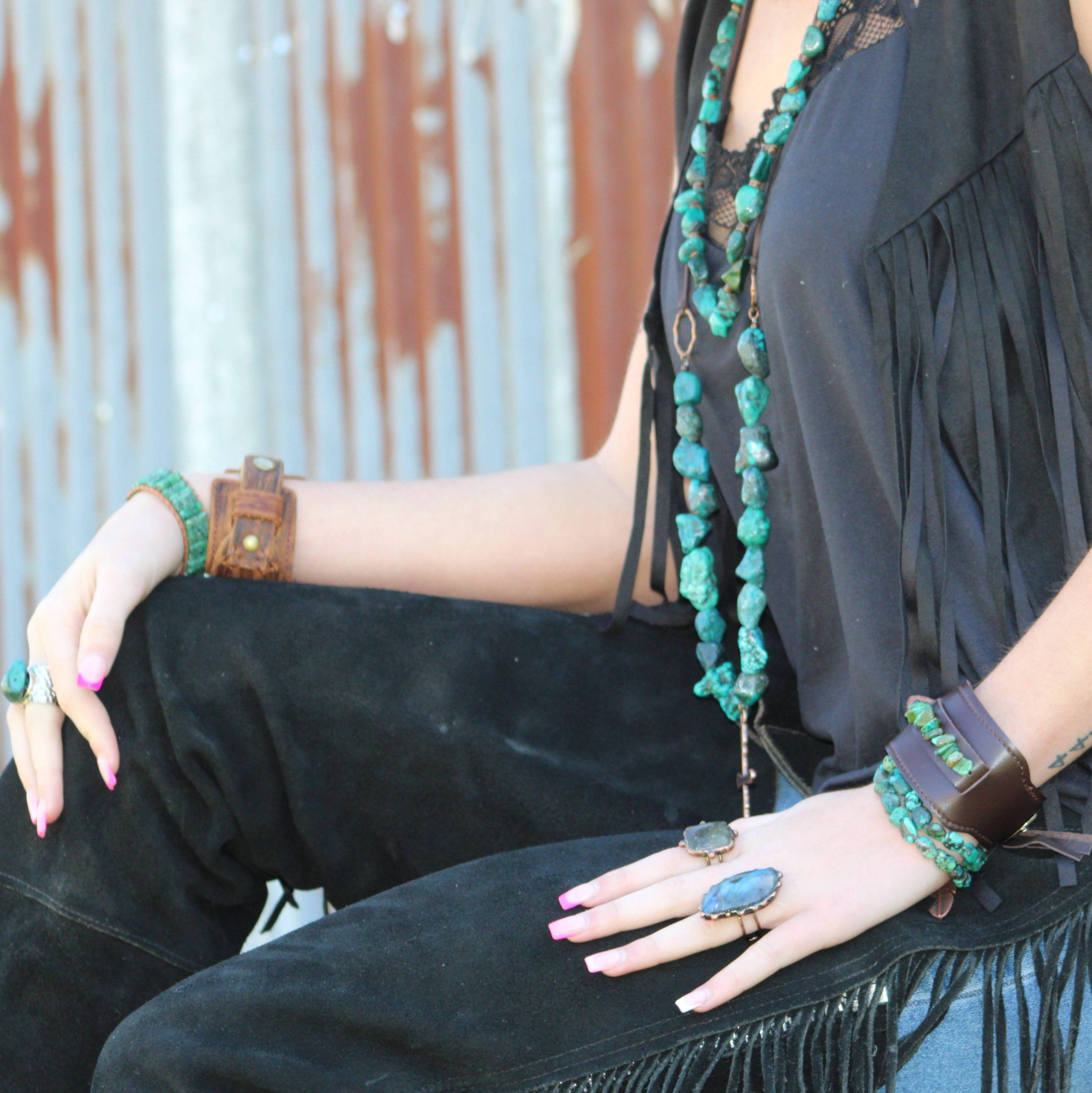 The Jewelry Junkie - Wholesale Cocktail/Statement Ring - Genuine Labradorite Ring set in Antique Copper 012x10