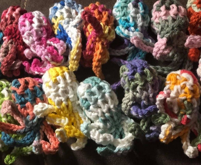 Gunther's Goodies - Wholesale Pet Toy - Cat - Hand crocheted Kitty Squid Catnip Cat toy1