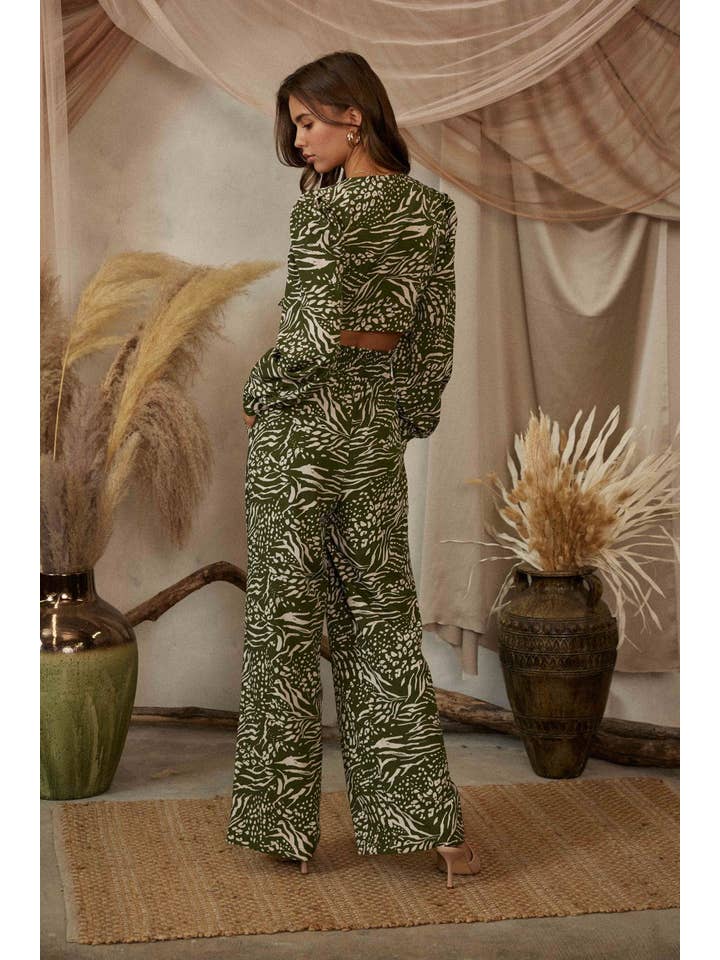 DEEP FOREST JT6277 FRONT WRAP WITH PUFF SLEEVE TOP for wholesale on Faire