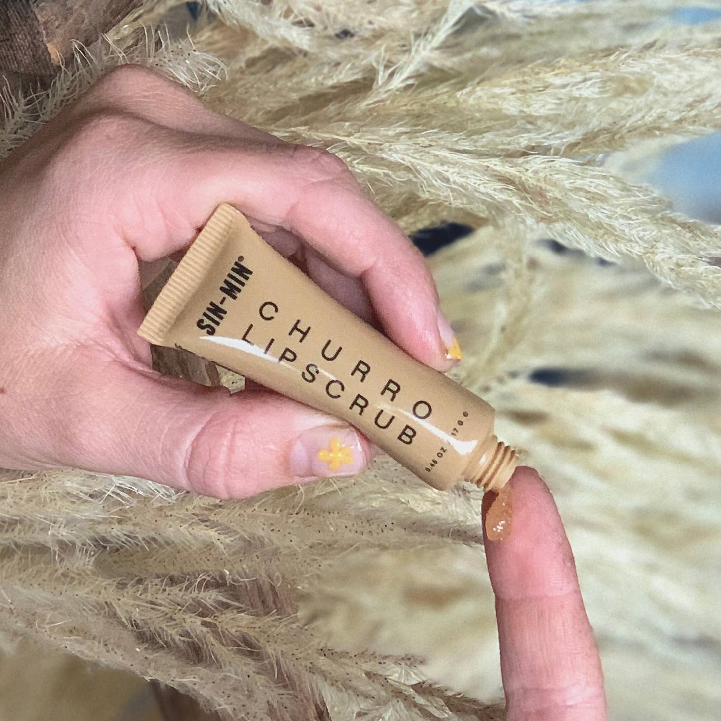 SIN-MIN - Wholesale Lip Scrub/Polish - Churro Lip Scrub (Vegan Cinnamon Sugar Exfoliating Scrub)3